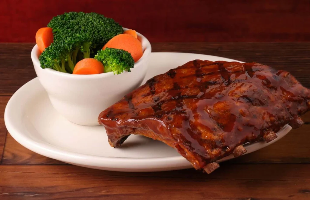Ranger meal—ranger rib basket served with fresh carrots and green broccoli